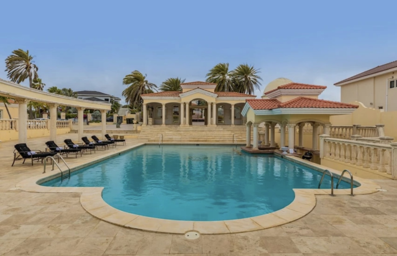 Tierra del Sol Villa with amazing pool+jacuzzi